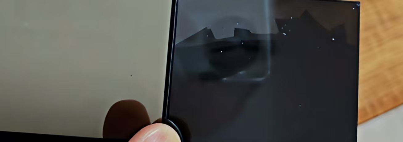 A TN és az IPS LCD üveg közötti átviteli különbségek