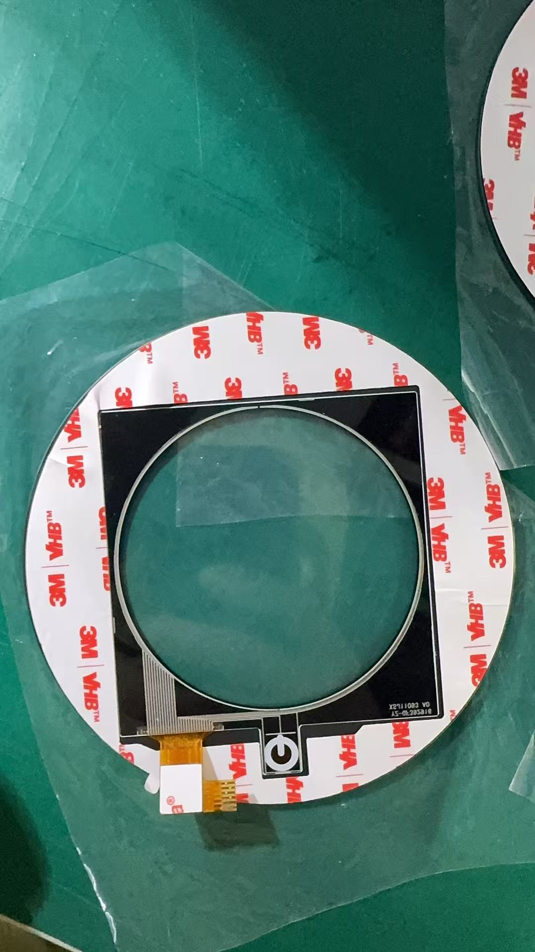 A VHB kétoldalas szalag használatának előnyei az érintőképernyős fedőpanelekhez